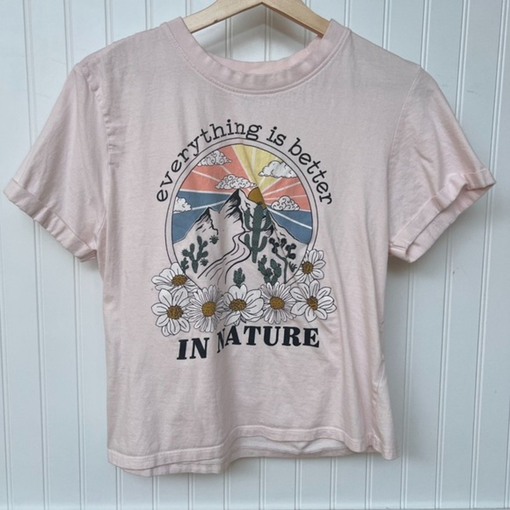 Messy Buns Lazy Days‎ Graphic Tee Festival Daisies Nature Pink Women's Sunset M